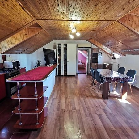 Casa Carla-Maria Apartman Déva Kültér fotó