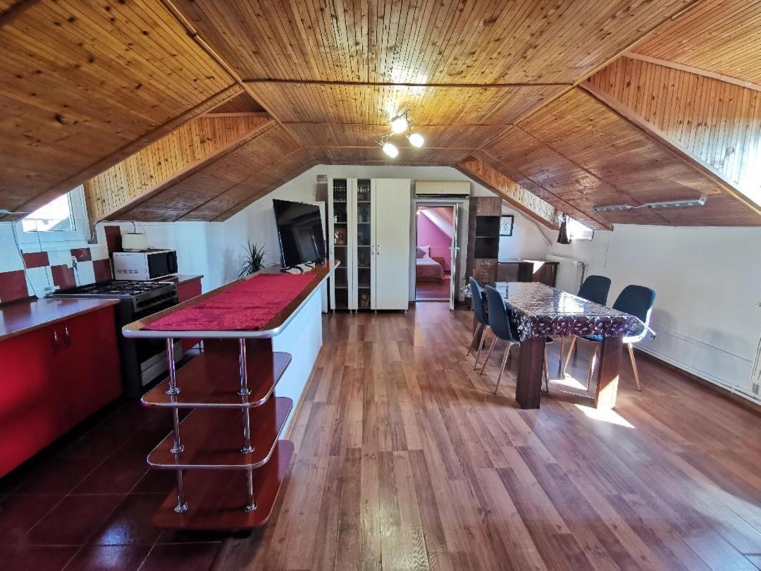 Casa Carla-Maria Apartman Déva Kültér fotó
