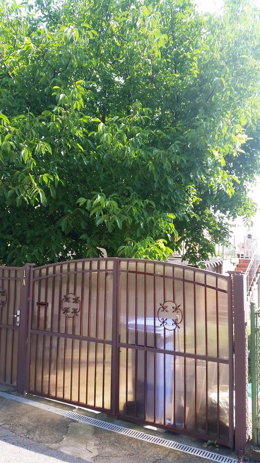 Casa Carla-Maria Apartman Déva Kültér fotó